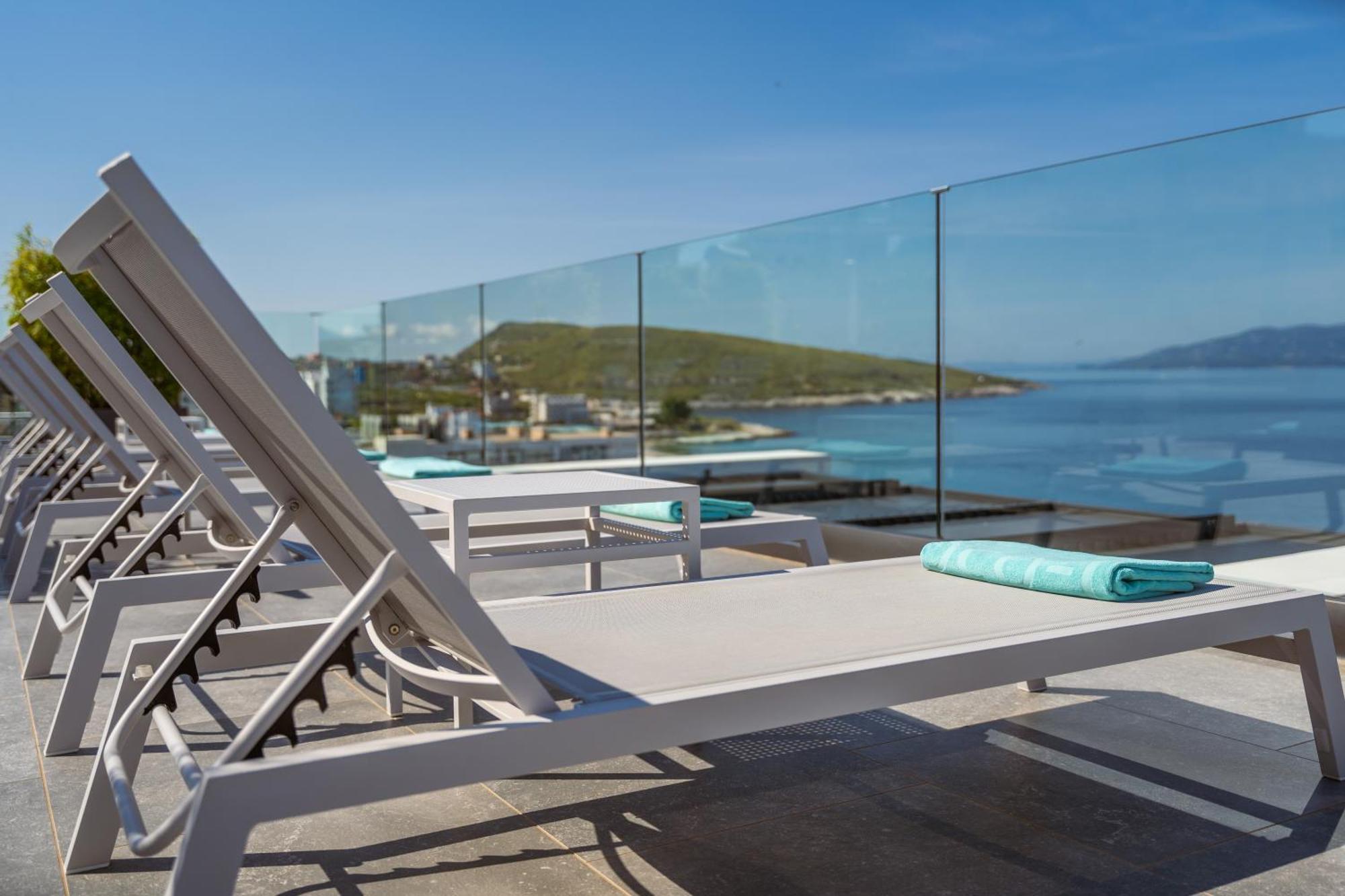 Glow Boutique Hotel & Suites Sarandë Eksteriør billede