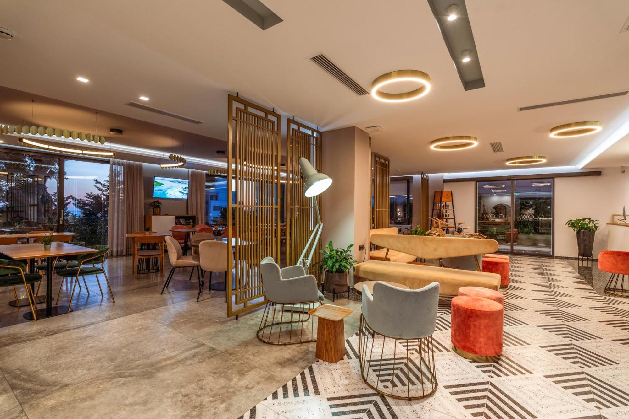 Glow Boutique Hotel & Suites Sarandë Eksteriør billede